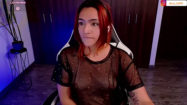 ImLui_lu live cam on StripChat