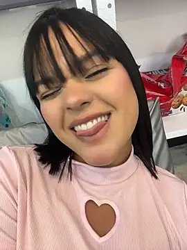 Bella-Ferrer live sex cam