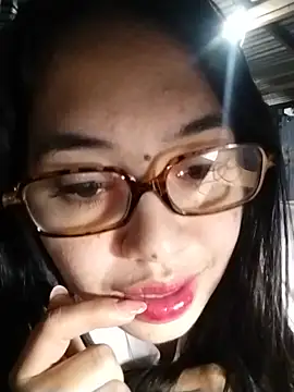 Alisha_27 webcam