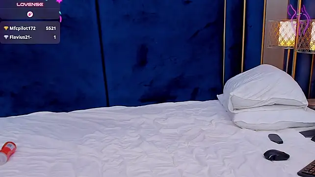 tenny_shy webcam