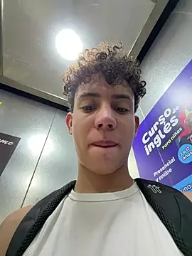yoursexyjose (Ask my age) - ALL NAKED OUTSIDE