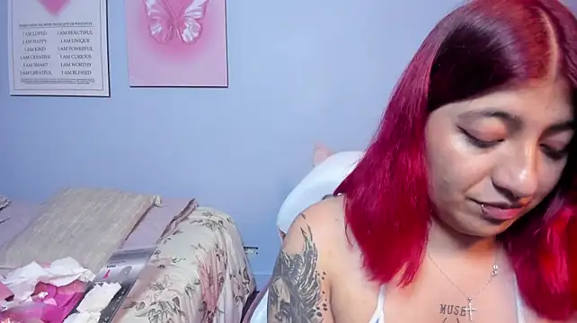 Annie_Rusel live cam on StripChat
