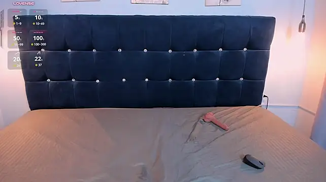 Sashaa_Grey live cam on StripChat