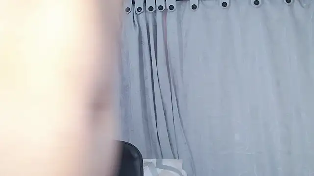 jade_nassar's room