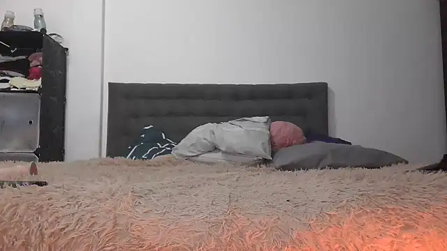 elisaroma29 live sex cam