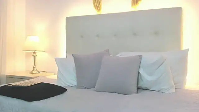 abigail_restrepo webcam