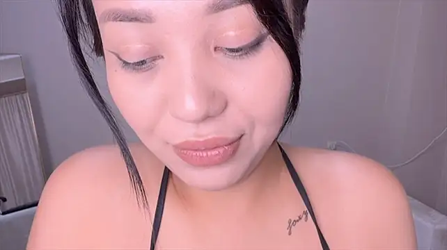 PurrrfectMiko live cam on StripChat