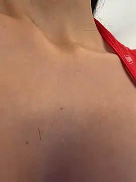 SeleneHale live cam on StripChat