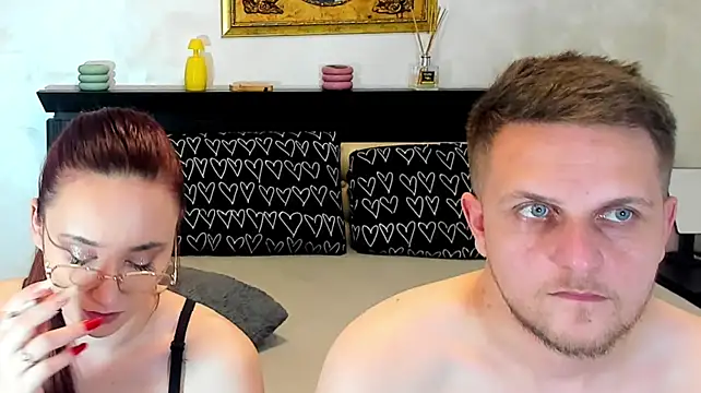 DirtyThree live cam on StripChat