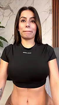 Amara_Velvet_