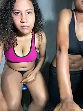miaYnicol12