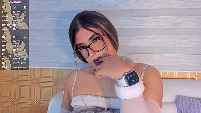 camii_raux live cam on StripChat