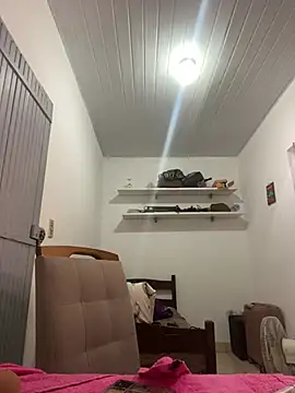 julia_moreira