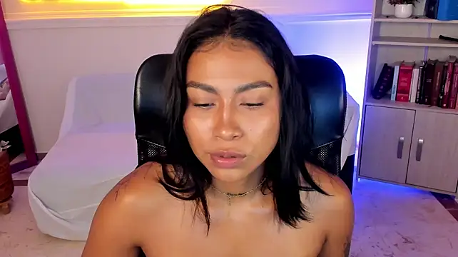 chel_moon