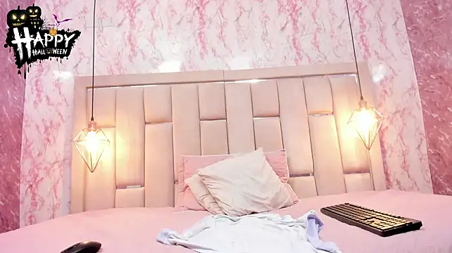 Little_Ariana26