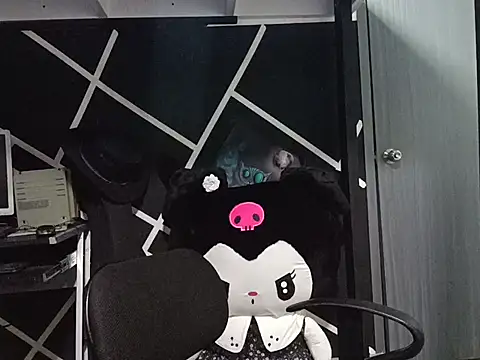 Hanny_Crow webcam