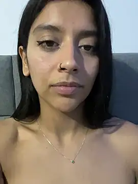 BrittanyDiaz live cam on StripChat