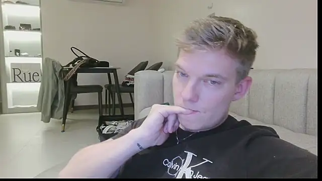 herculess_ on Stripchat
