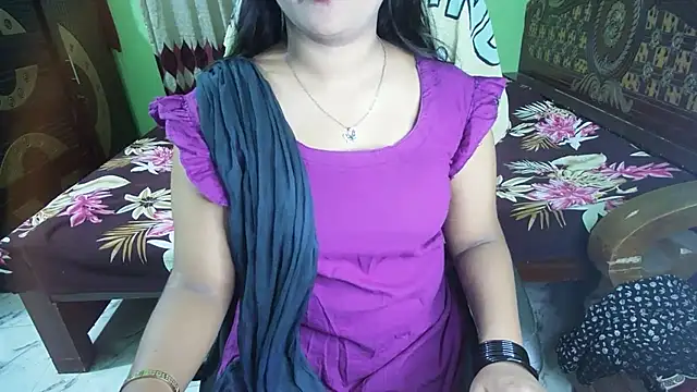 BengaliQueenStar live cam on StripChat