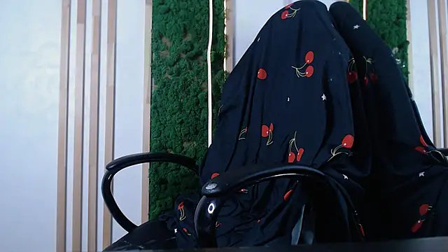 CutieKai_ live cam on StripChat