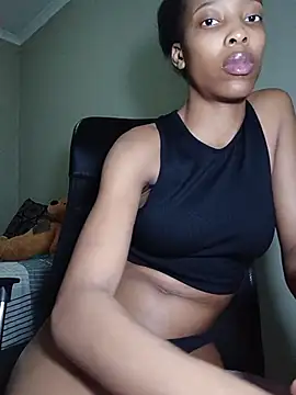 Paris_Layla