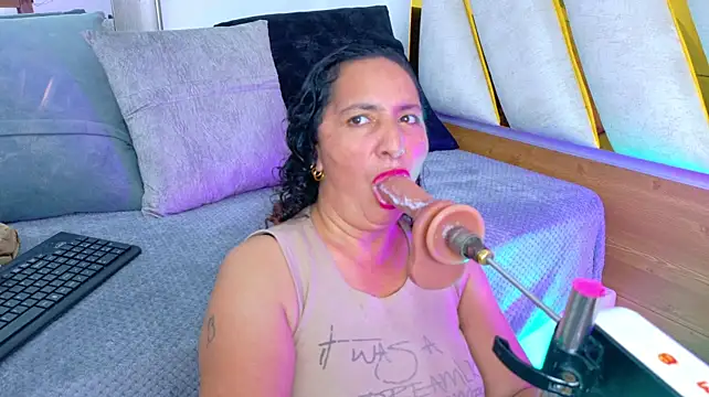 Luna_Naughty1