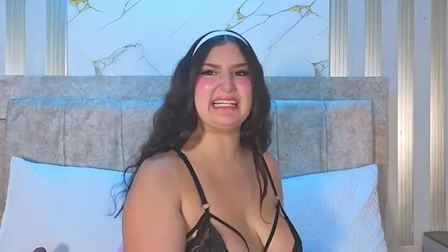 zoe_moon__ webcam