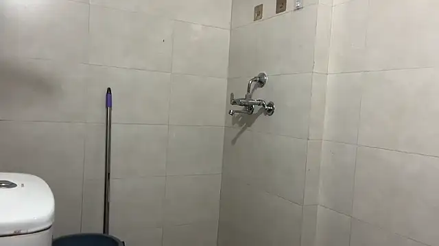 Naira_fit