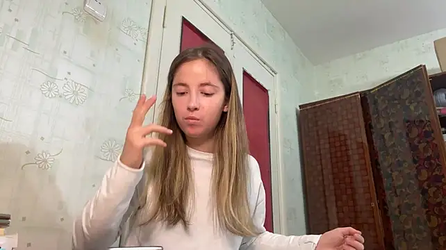 PartheniaDauila live cam on StripChat