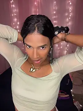 FlorSalvaje_ live cam on StripChat