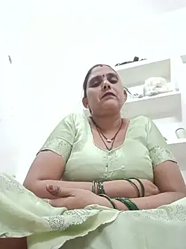 Nishababy12 live cam on StripChat