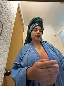 Monica17 webcam