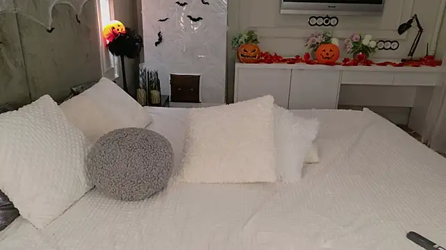 Monica_sex_xxsirens