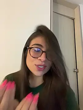 MariaIsabella8 live cam on StripChat