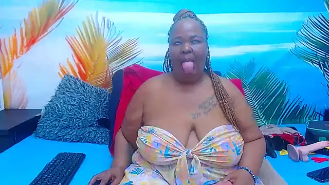 MatureMilfxxx live cam on StripChat