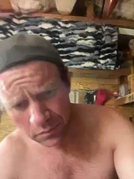 IDGAF-INDB2 live cam on StripChat
