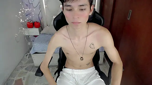Westboyy_ live cam on StripChat