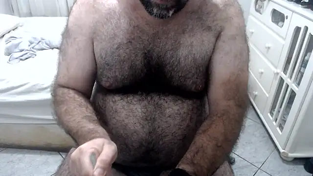 MysterBearMG live cam on StripChat