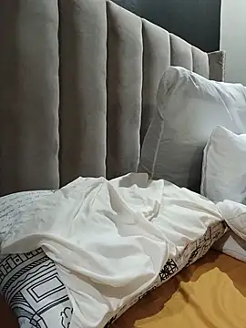 Ms__JOJO live cam on StripChat