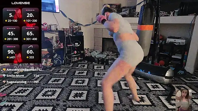 Blondiewithanass