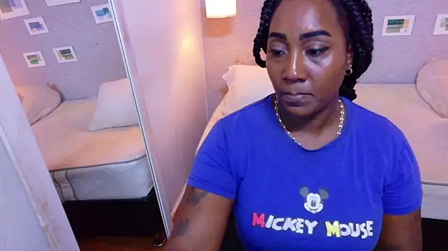 kiara_evanss webcam