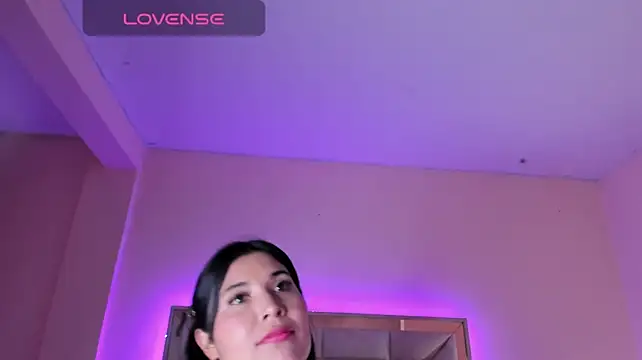 Lira1_Moon live cam on StripChat