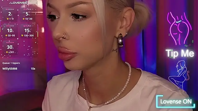 alaska_lane (F young) - Lick your finger!