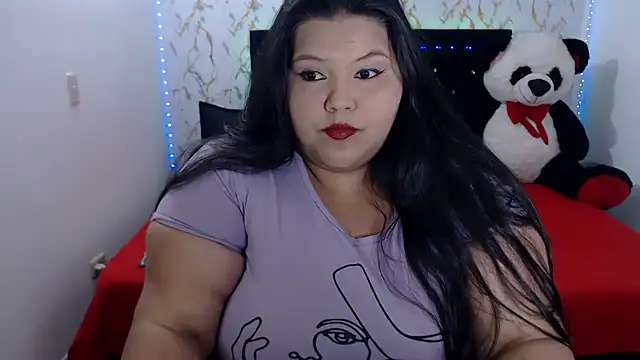 magda_curvy2324