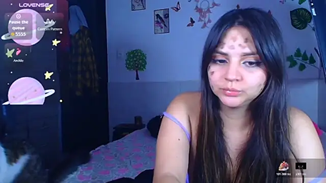 emily_cooper_t live cam on StripChat