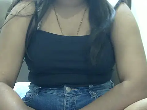 hOTY_karina live cam on StripChat