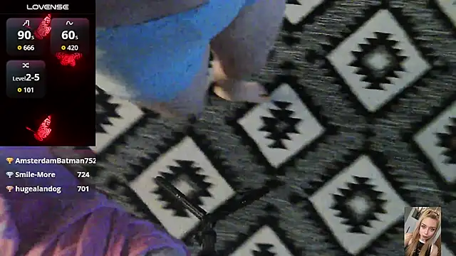 Blondiewithanass