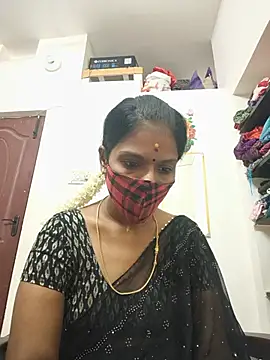 Tamil_Yalini12 live cam on StripChat