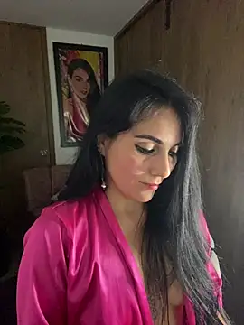 Miaswwe live cam on StripChat