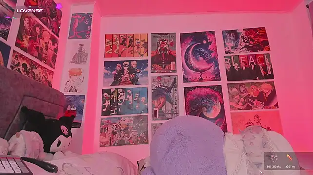 MissCurvyTop